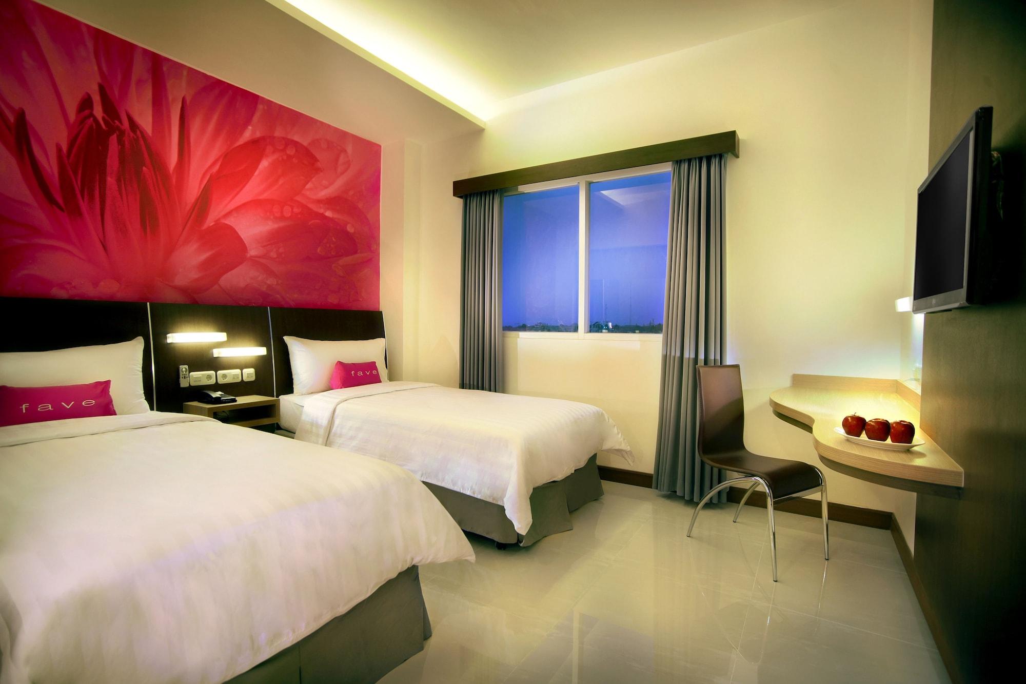 Favehotel Kusumanegara Yogyakarta Exterior photo