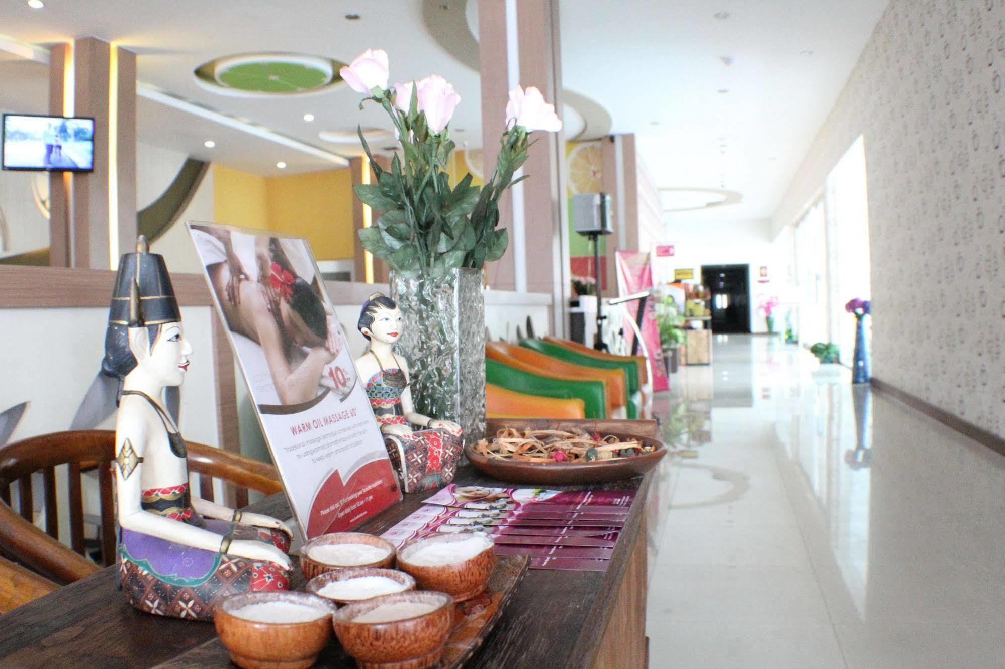 Favehotel Kusumanegara Yogyakarta Exterior photo