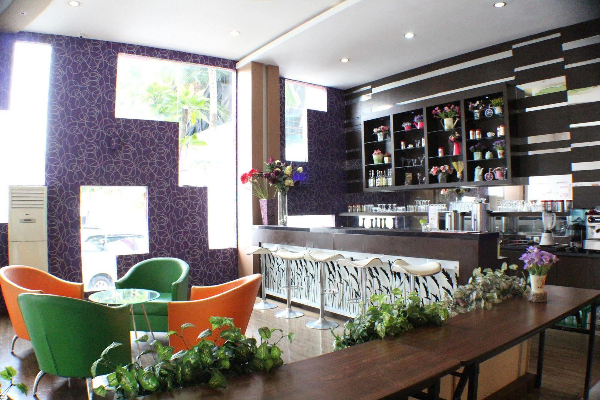 Favehotel Kusumanegara Yogyakarta Exterior photo